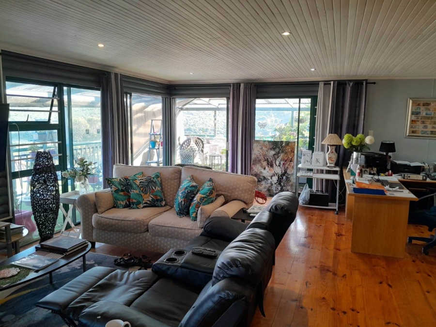 3 Bedroom Property for Sale in Stilbaai Wes Western Cape